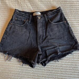 Abercrombie & Fitch Black 90s Relaxed Cutoff Jean Shorts - Curve Love 27
